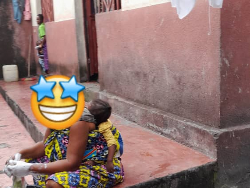 Vente parcelle avec des maisons à NDJILI Q13