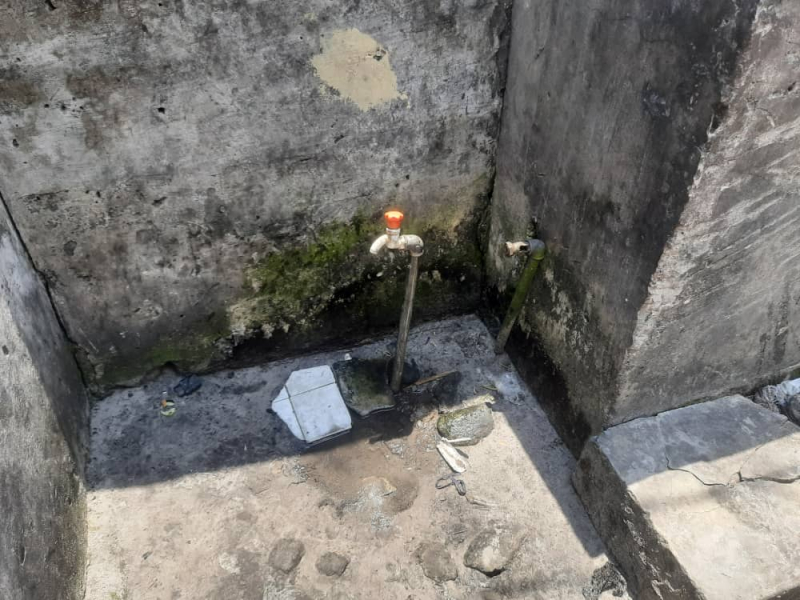 Parcelle à vendre pascal ferbois maison des deux chambres salon cuisine/☎️+243813138112