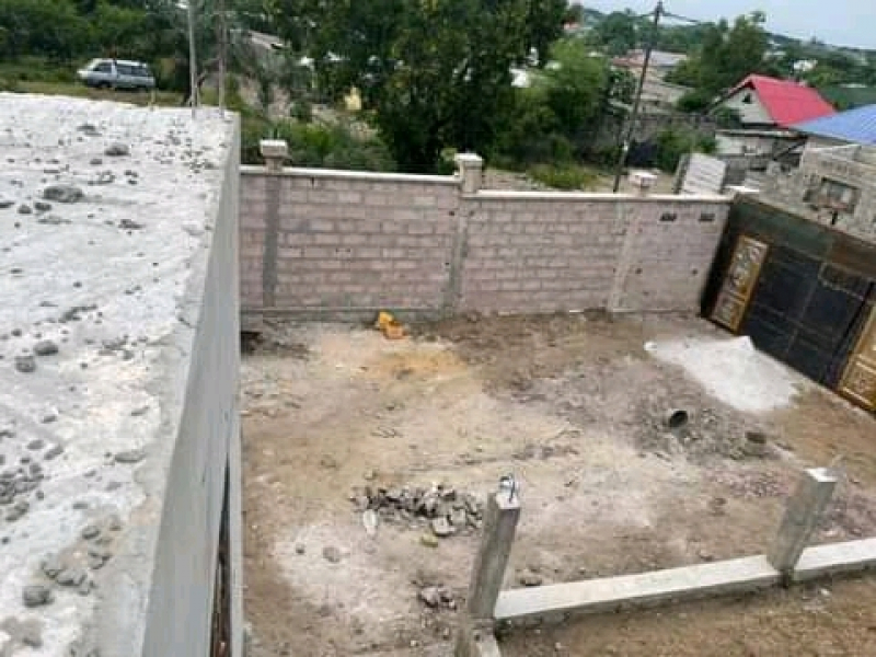 PARCELLE A VENDRE BIBWA KIN MARCHÉ