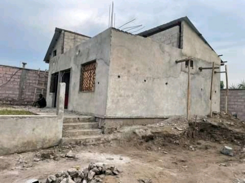 PARCELLE A VENDRE BIBWA KIN MARCHÉ