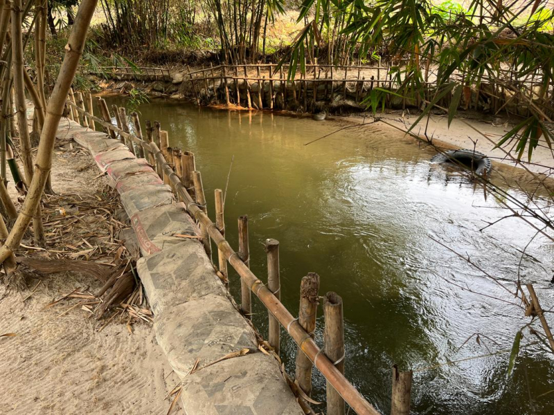 SITE TOURISTIQUE MISE EN VENTE À KIMPOKO DANS LA COMMUNE DE LA NSELE