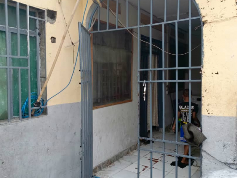 Une parcelle type locatif mise en vente à Limete 1 ÈRE RUE très bel endroit