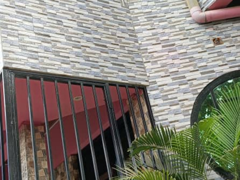 vente parcelle à mimosa/pompage très bel endroit