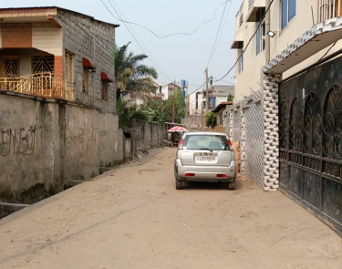 Vente parcelle terrain à LIMETE 2 ème rue résidentiel