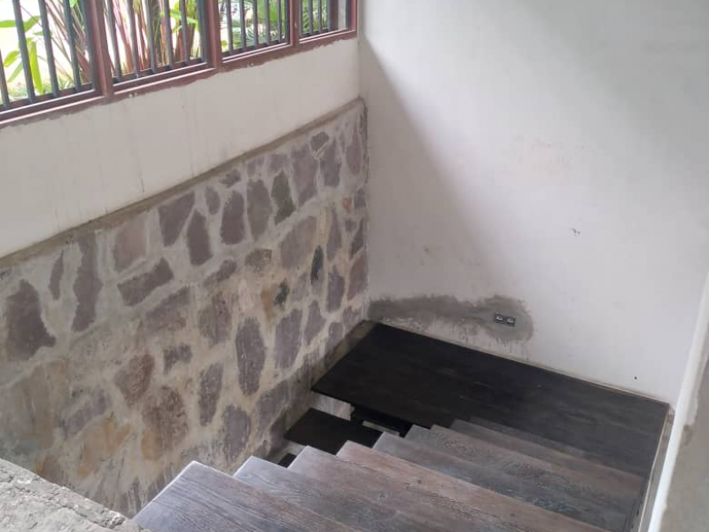 Belle maison sur un terrain de 450 m² nichée dans un environnement vert à vendre