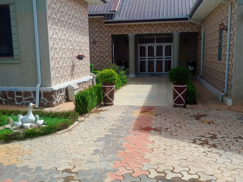 Villa mise en vente au plateau golf Commune de Lubumbashi