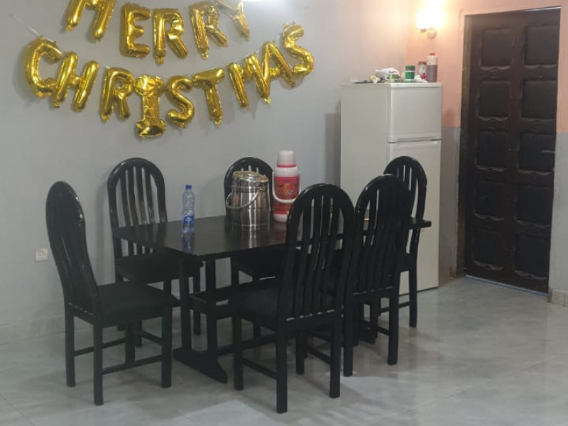 Parcelle mise en vente avec une grande maison à Binza ozone C/ngaliema