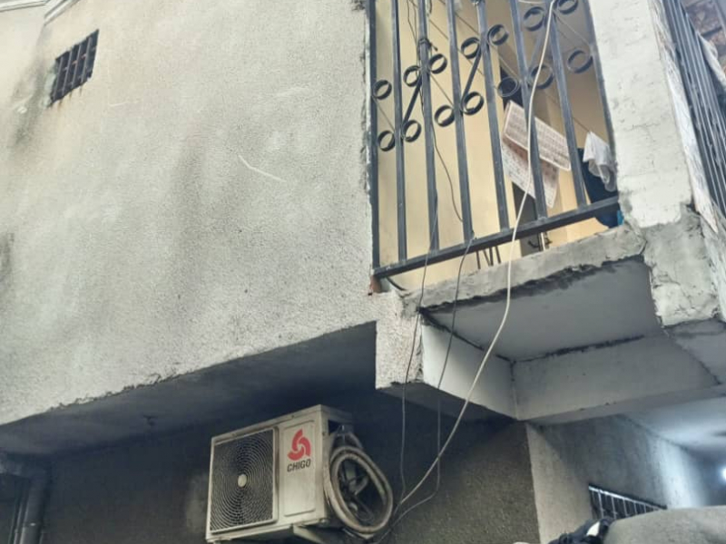 Parcelle à vendre avec 2 appartements type locatif