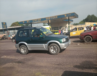 DES TERRAINS À VENDRE