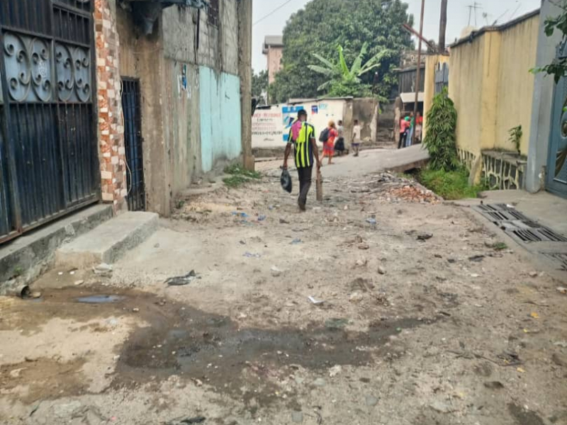 Parcelle à vendre avec 2 appartements type locatif