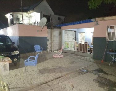 Parcelle avec maison à vendre