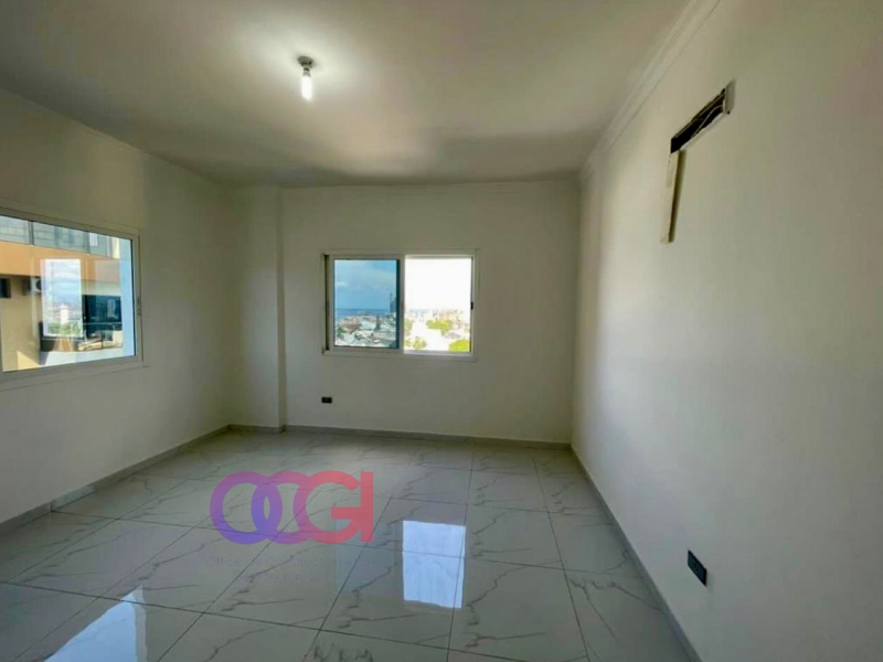 Appartement à vendre à Gombé Bon emplacement +243817958463