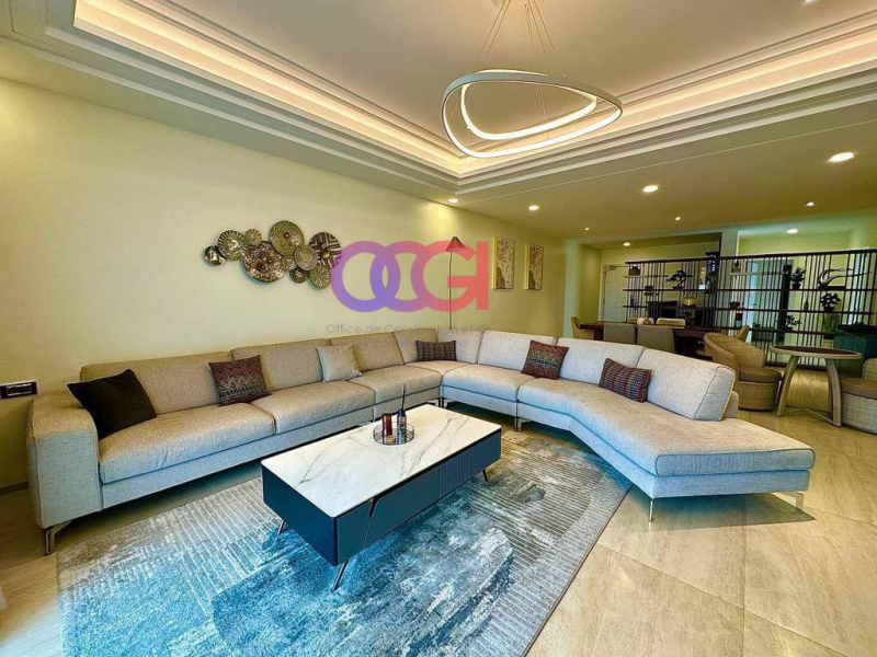 Appartement à vendre à Gombé Bon emplacement +243817958463 appel et WhatsApp