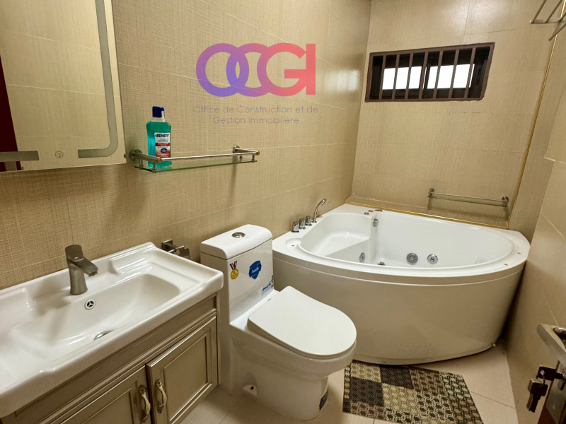 Appartement meublé à louer proche de Utex Africa +243817958463