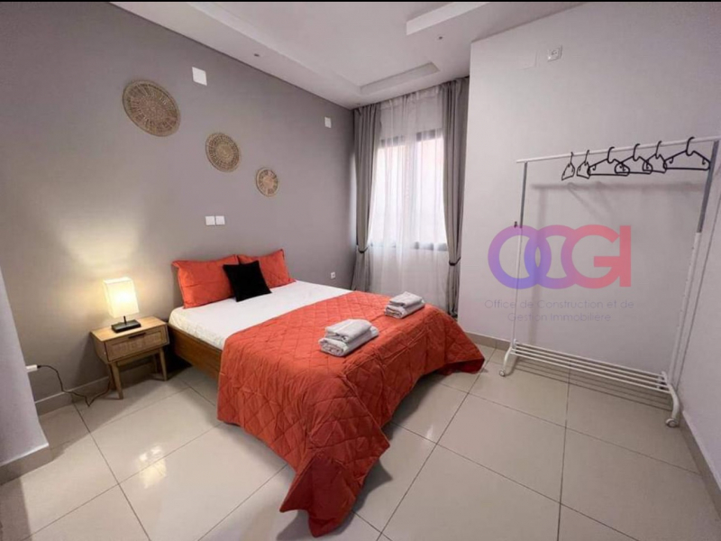 Appartement meublé à louer à Bandal sur principale +243817958463