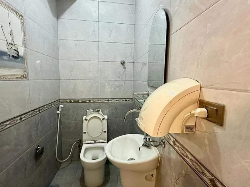 APPARTEMENT MEUBLÉ NOUVELLEMENT CONSTRUIT À LOUER À GOMBE DANS UN QUARTIER CALME ET SÉCURISÉ