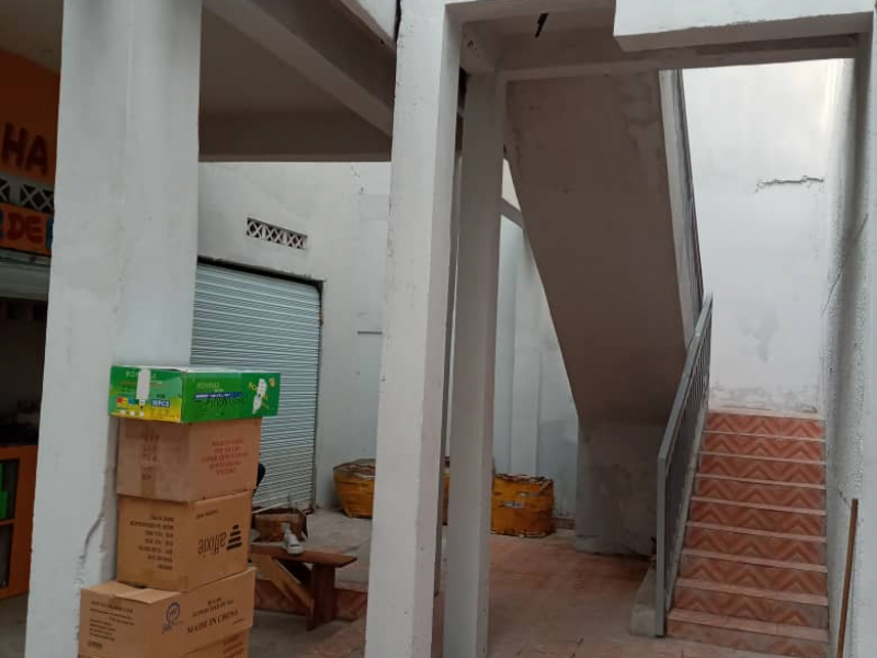 Galerie commerciale - Près du Grand Marché (Zando)