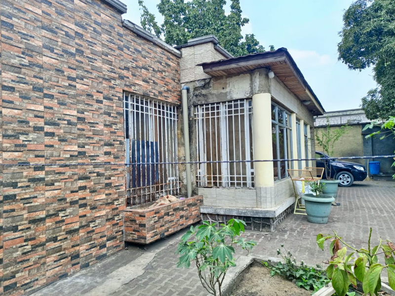 Parcelle à vendre dans la commune de Mont Ngafula