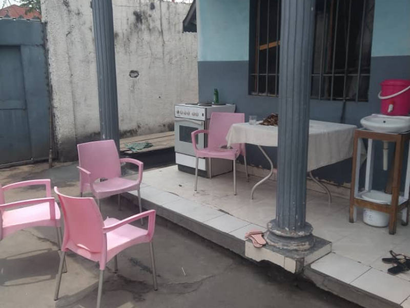 Parcelle type locatif mise en vente à ngiri ngiri