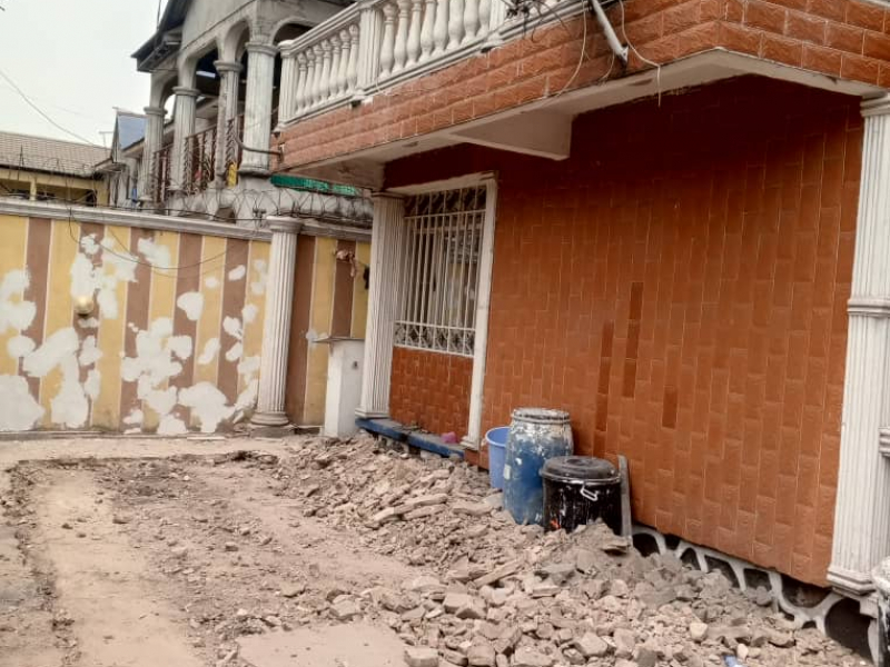 Vente parcelle d'un étage à Limete 12 ème rué industrielle