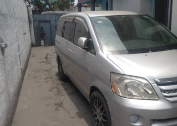 Parcelle type locatif mise en vente à ngiri ngiri