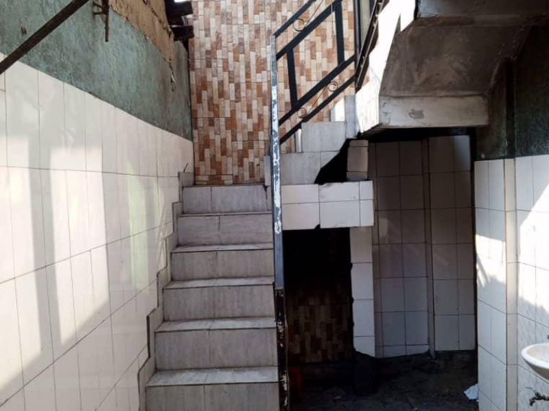 LOCATION D'UNE PARCELLE VIDÉ À MATETE