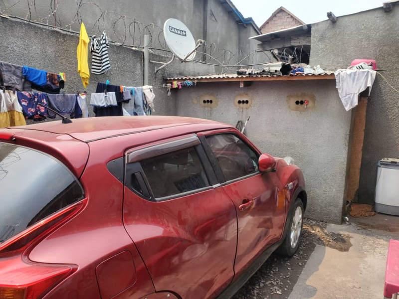 Parcelle mise en vente à LEMBA FOIRE