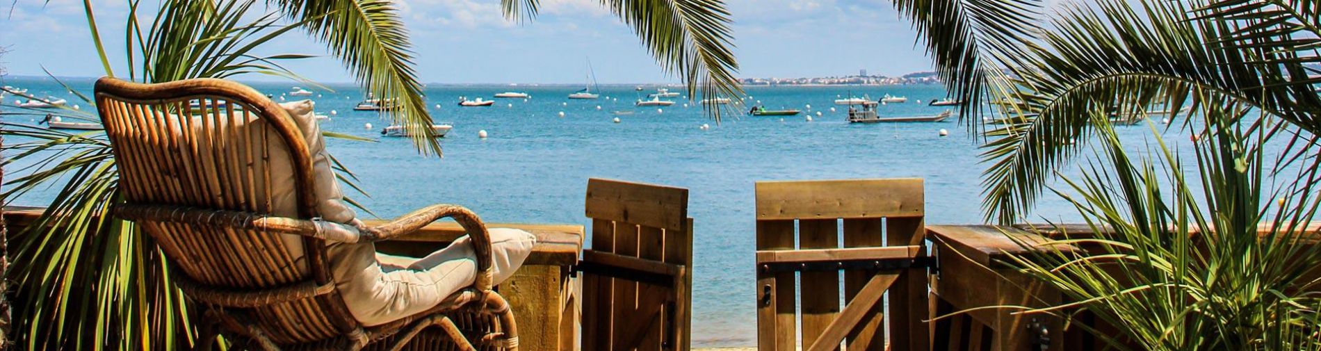 Une vue sur la plage